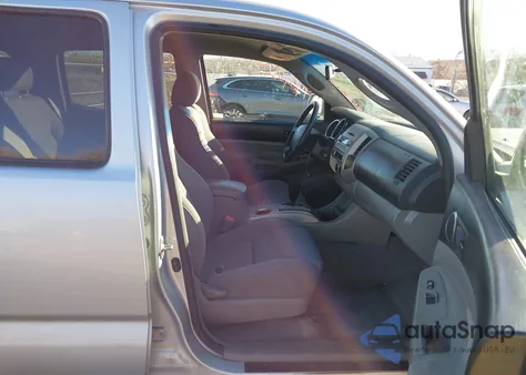 2007 Toyota Tacoma Base V6 z USA, uszkodzony, nr VIN 3TMLU42N77M009237